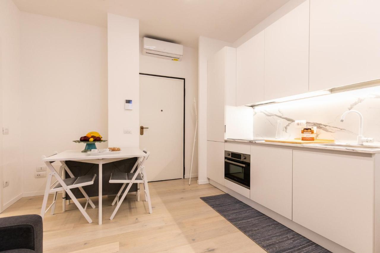 Luxury Apartment - A Due Passi Dal Centro Di Milano Экстерьер фото