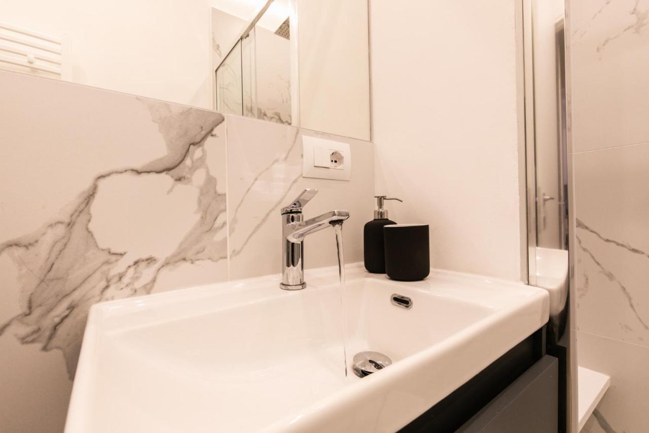 Luxury Apartment - A Due Passi Dal Centro Di Milano Экстерьер фото